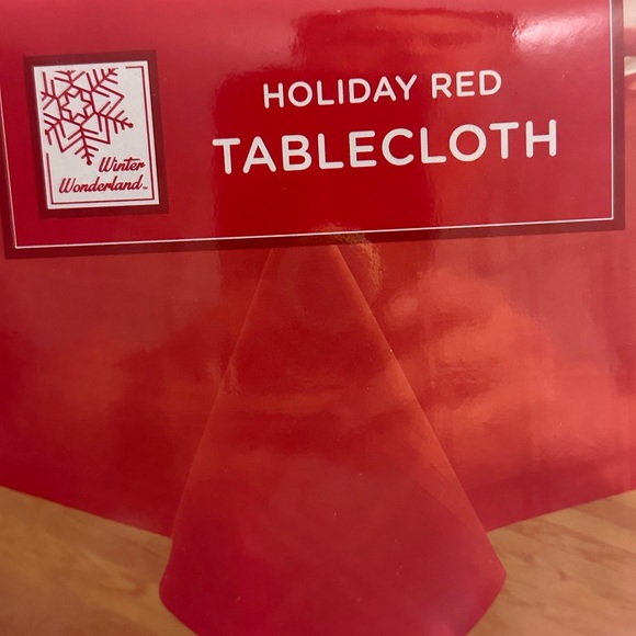 🆕Holiday Red Tablecloth - Picture 1 of 7